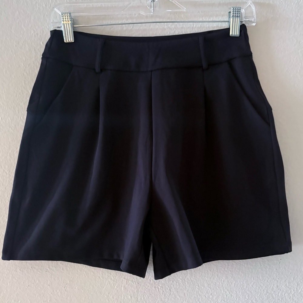 G4FREE Women’s EverGoing High Waisted Knit Black 5” Pleated Short | Size Small
